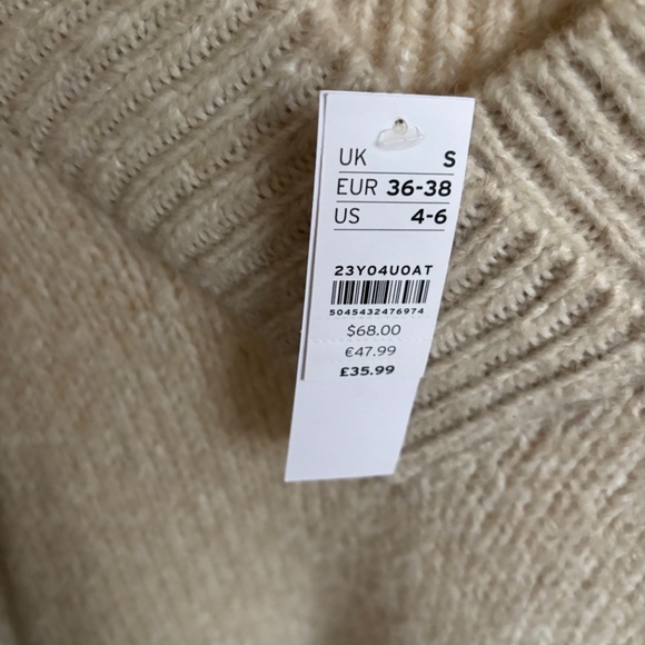Topshop V-neck Bell Sleeve Sweater - Picture 3 of 4